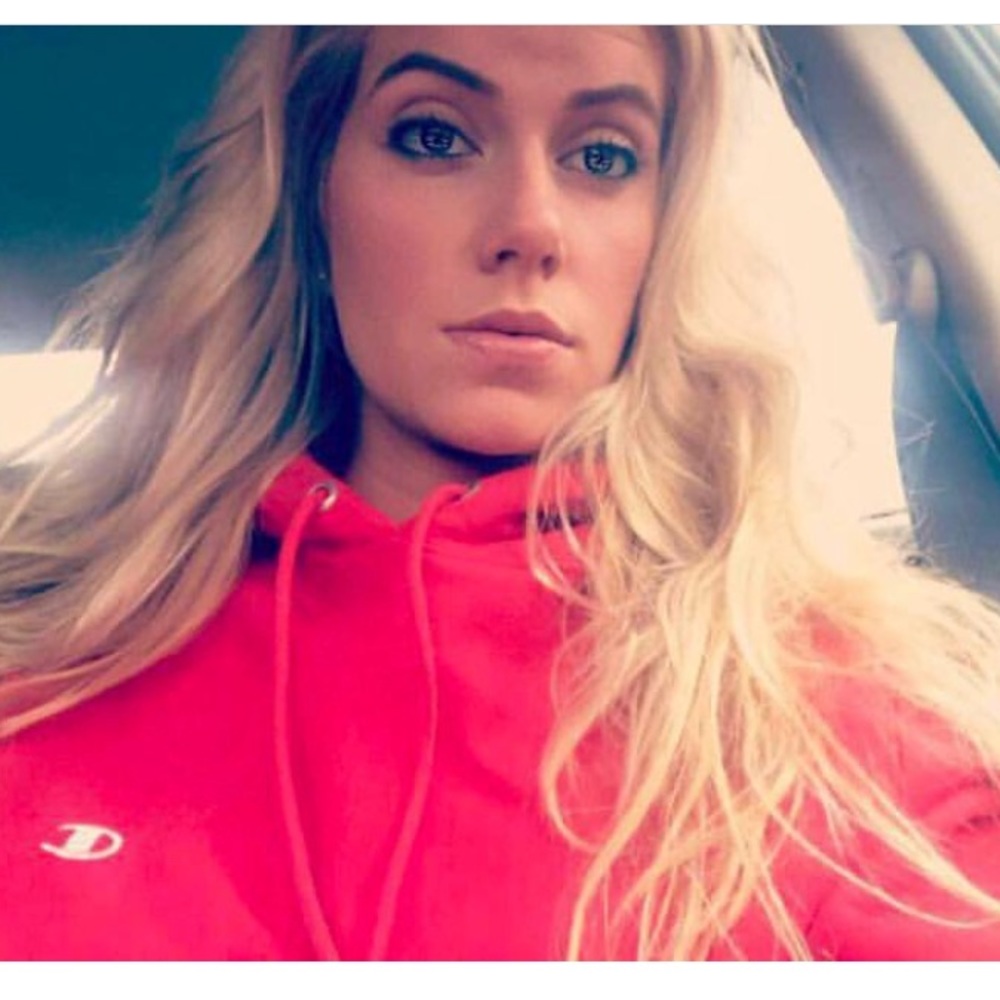 Meet your Posher, Charlotte